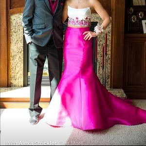Gorgeous prom/ formal dress
